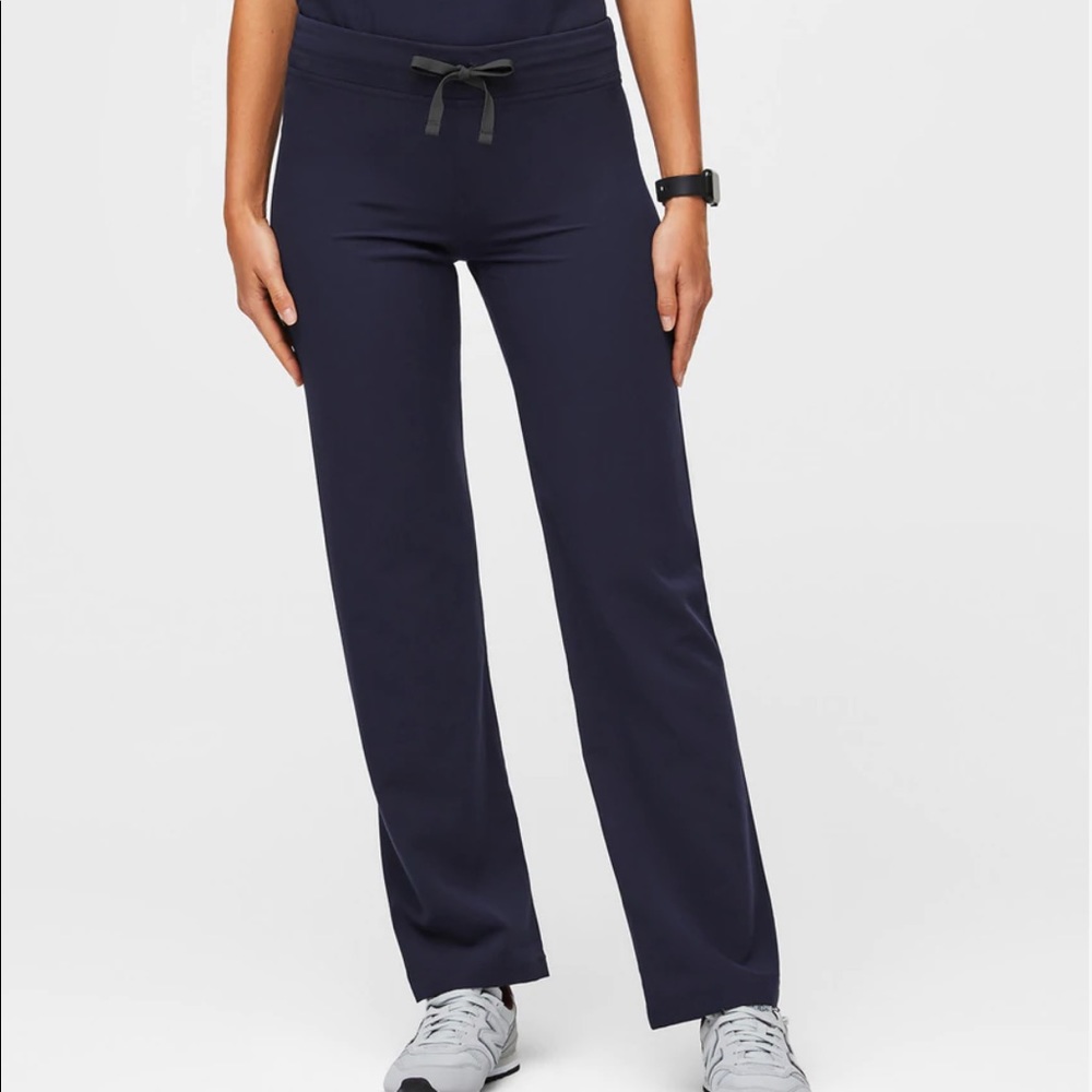 Figs brand. Livingston basic scrub pants. Size large, tall